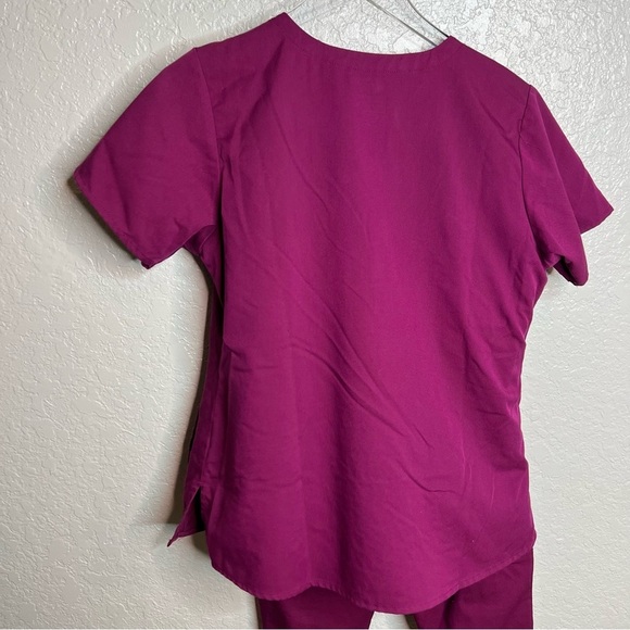 Wonder Wink Pro Maroon/Burgundy Scrubs Top + Bottom Included - Picture 11 of 15
